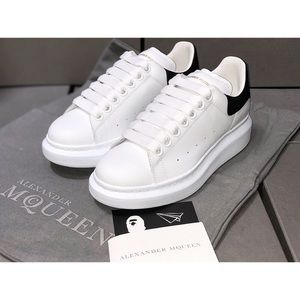 Alexander McQueens Black Men’s